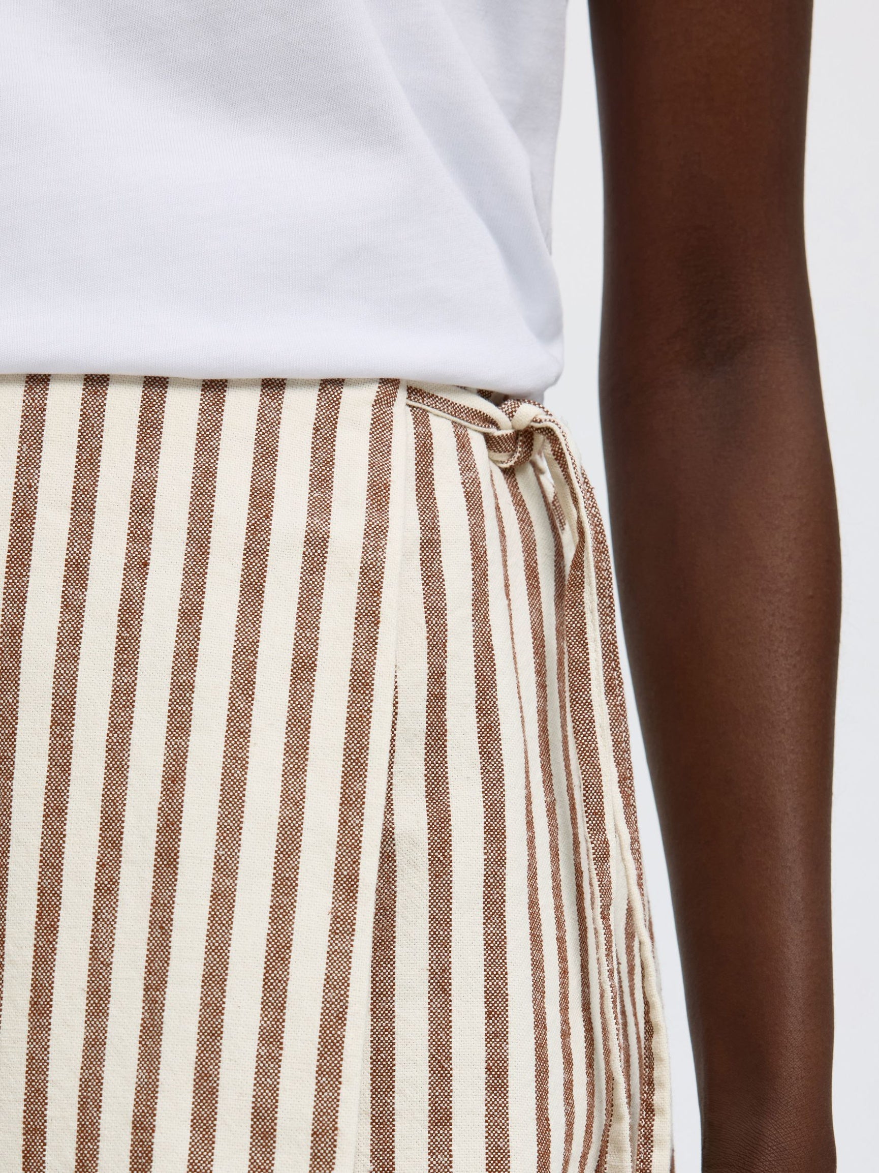 Johanne Short Wrap Skirt