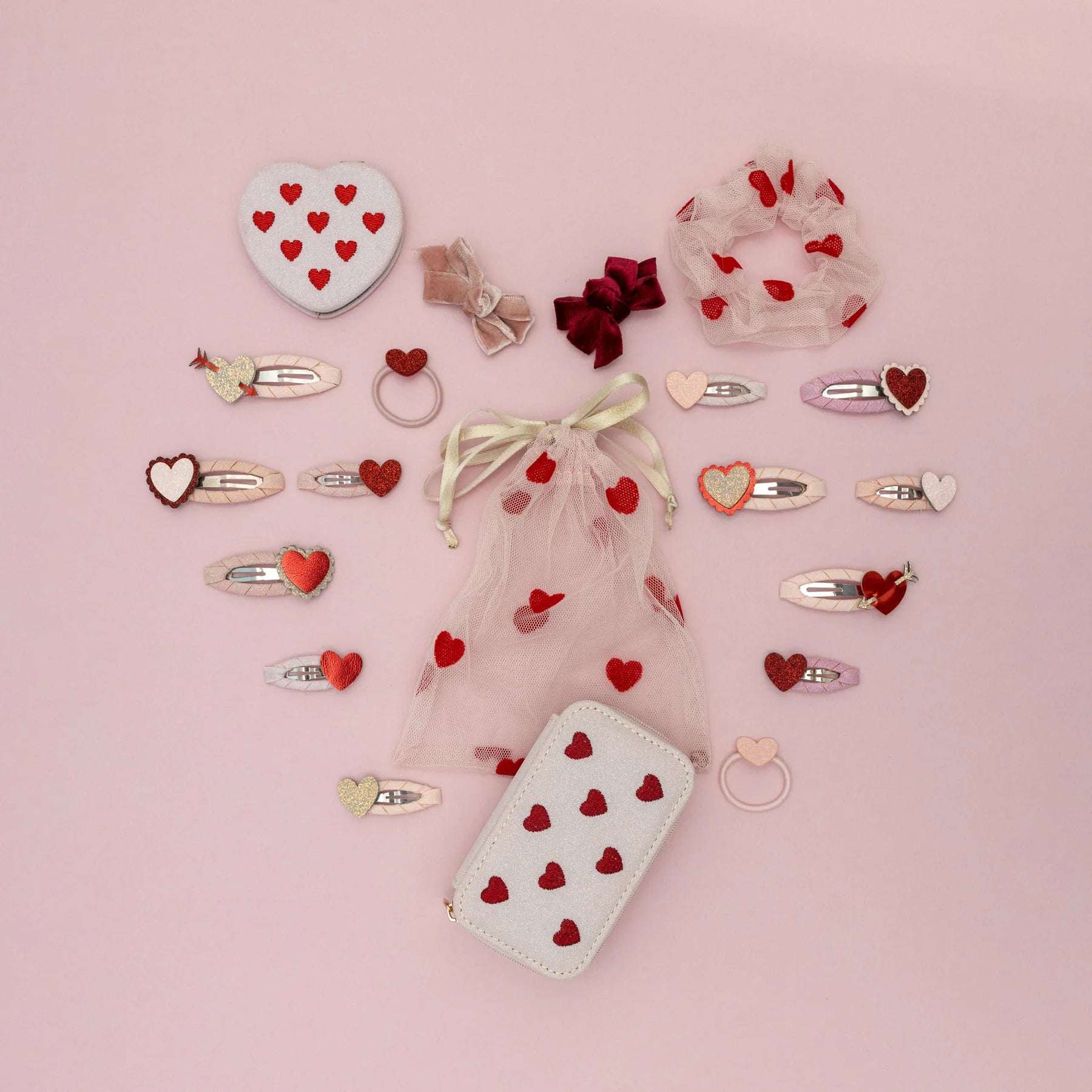 Mimi & Lula Scalloped Heart Clic Clacs