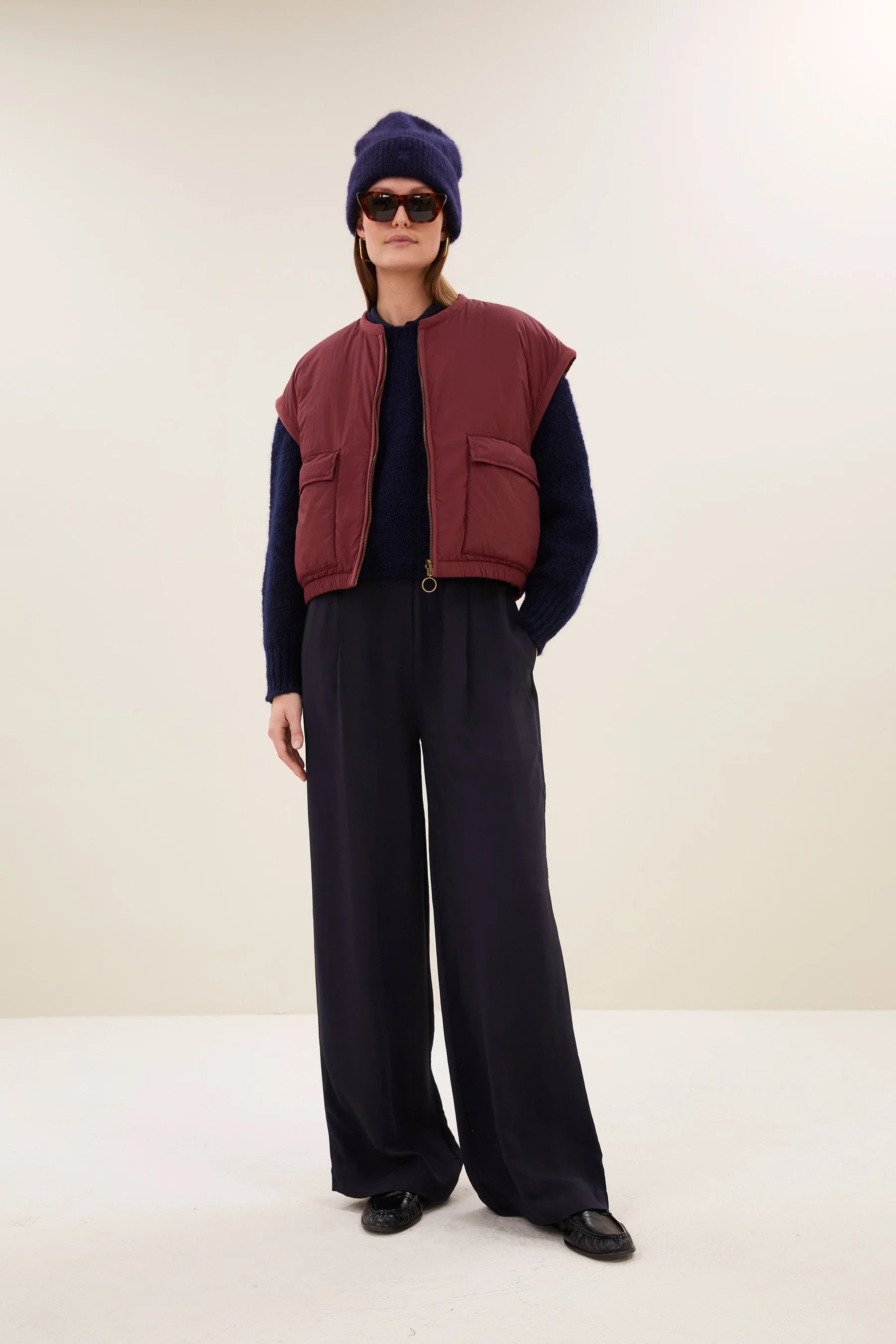 Gio Sleeveless Jacket - Wine