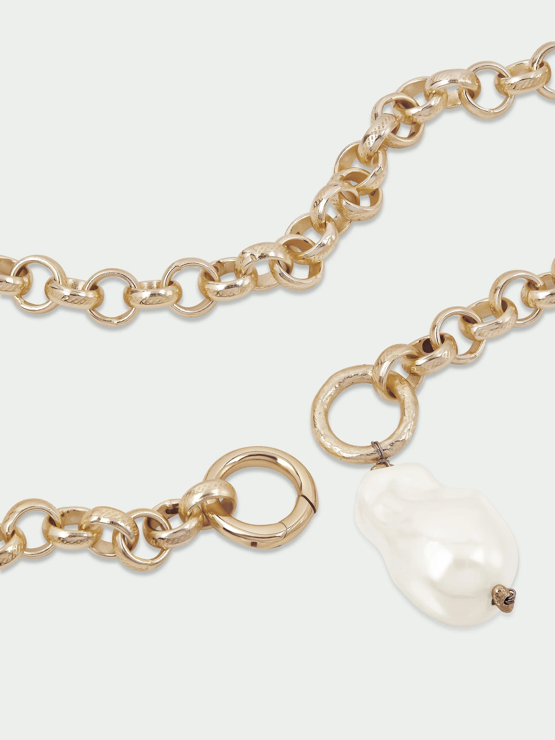 Iris Necklace - Gold