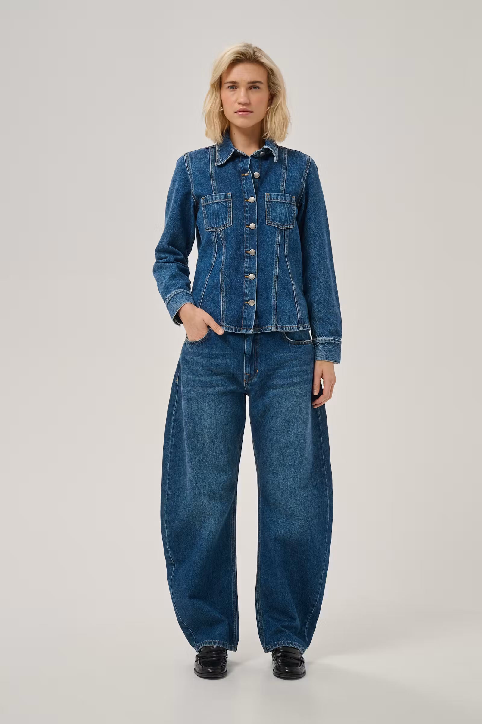 Remmie Barrel Jeans Dark Blue
