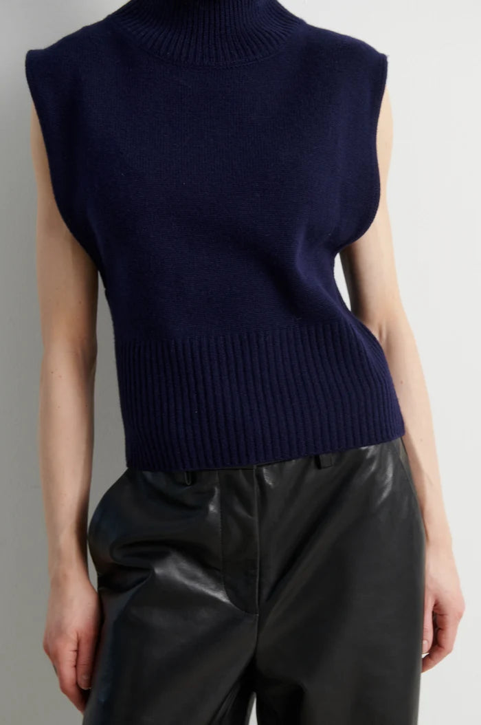 Longo Knit T-Neck Vest