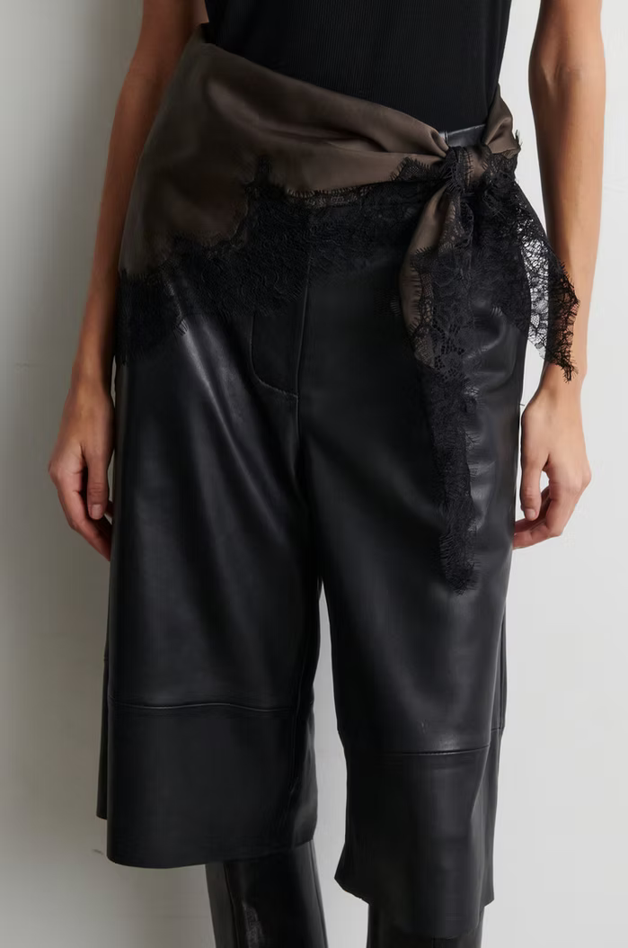 Second Female Lacia Hip Scarf