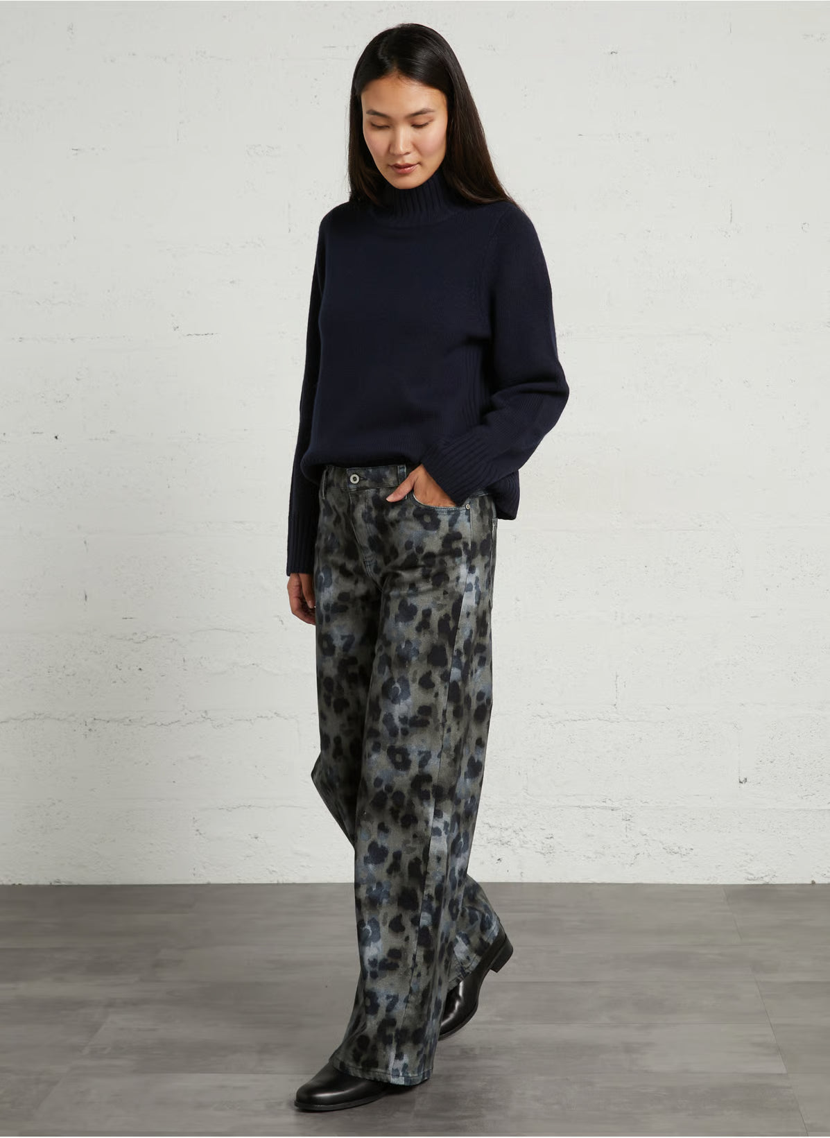 Megane Sweater - Navy