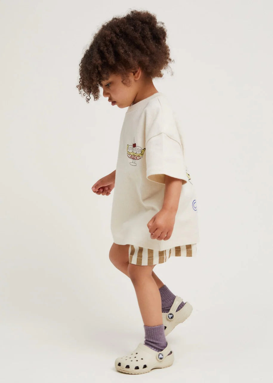 Lenni Sundaes At Claudes Tee