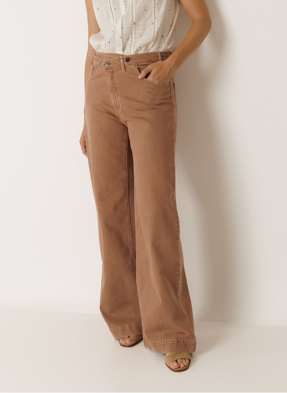 Indi & Cold Rose Asymmetric Jean