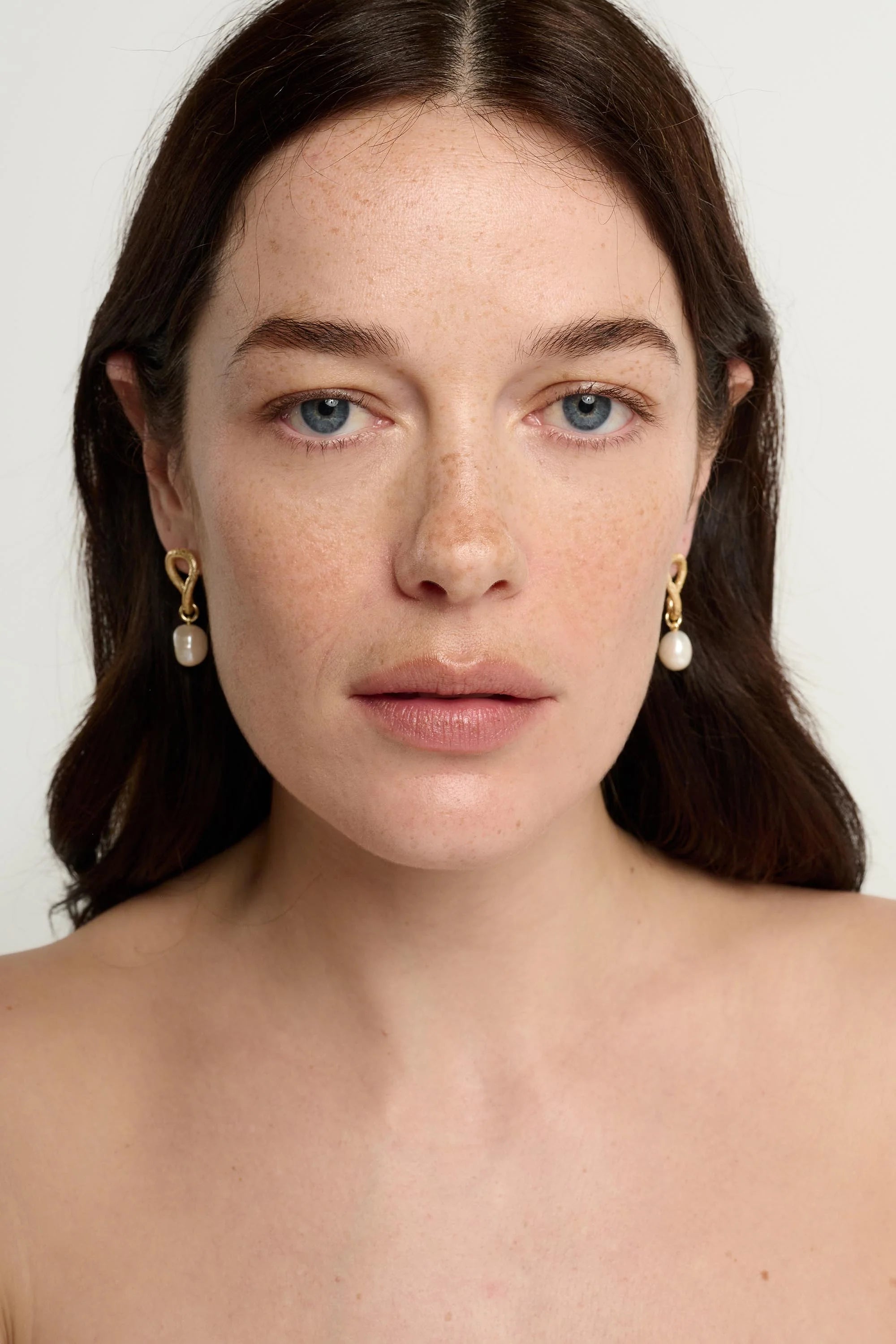 Iris Earrings - Gold