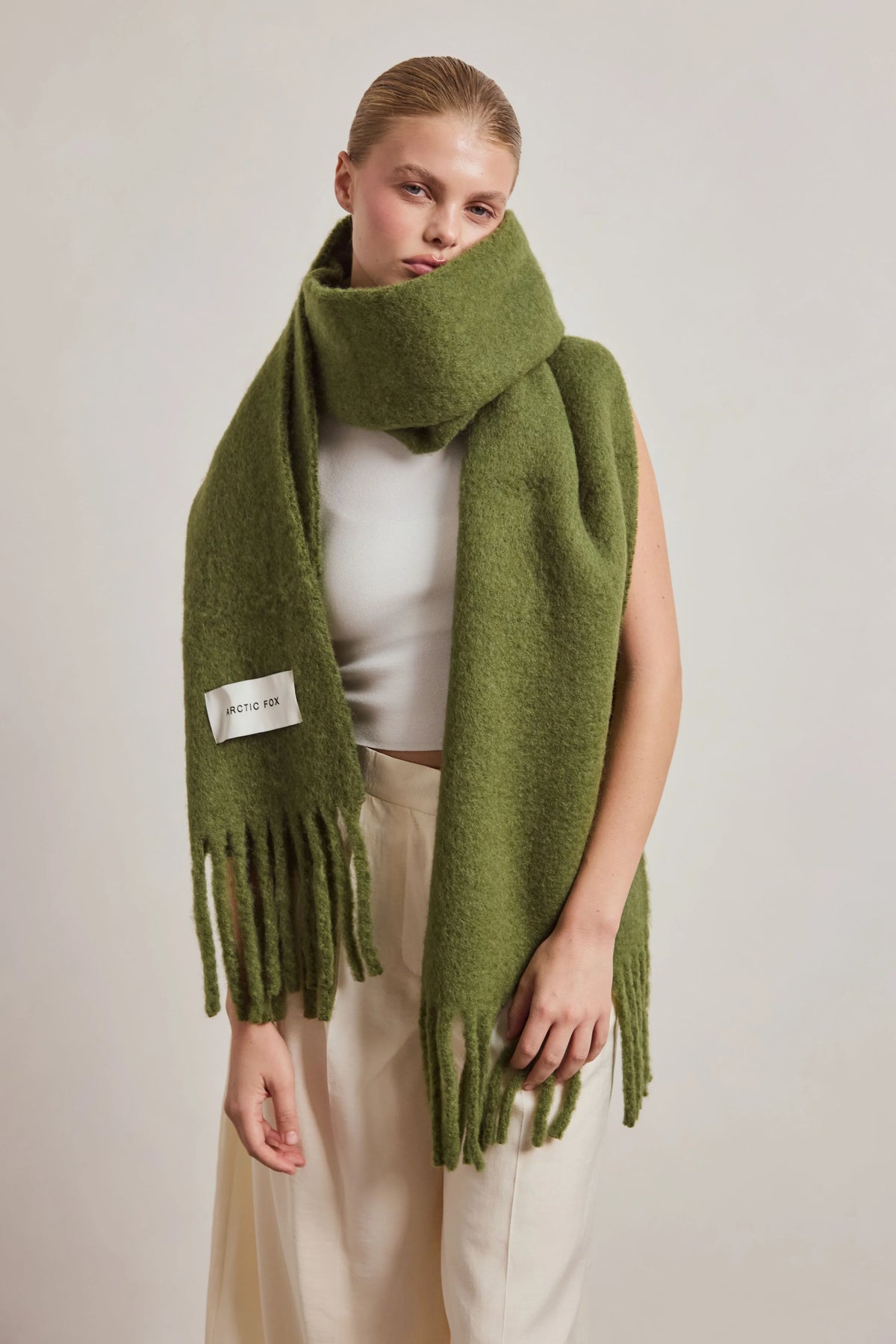 Arctic Fox Cloud Scarf - Dark Fern Green