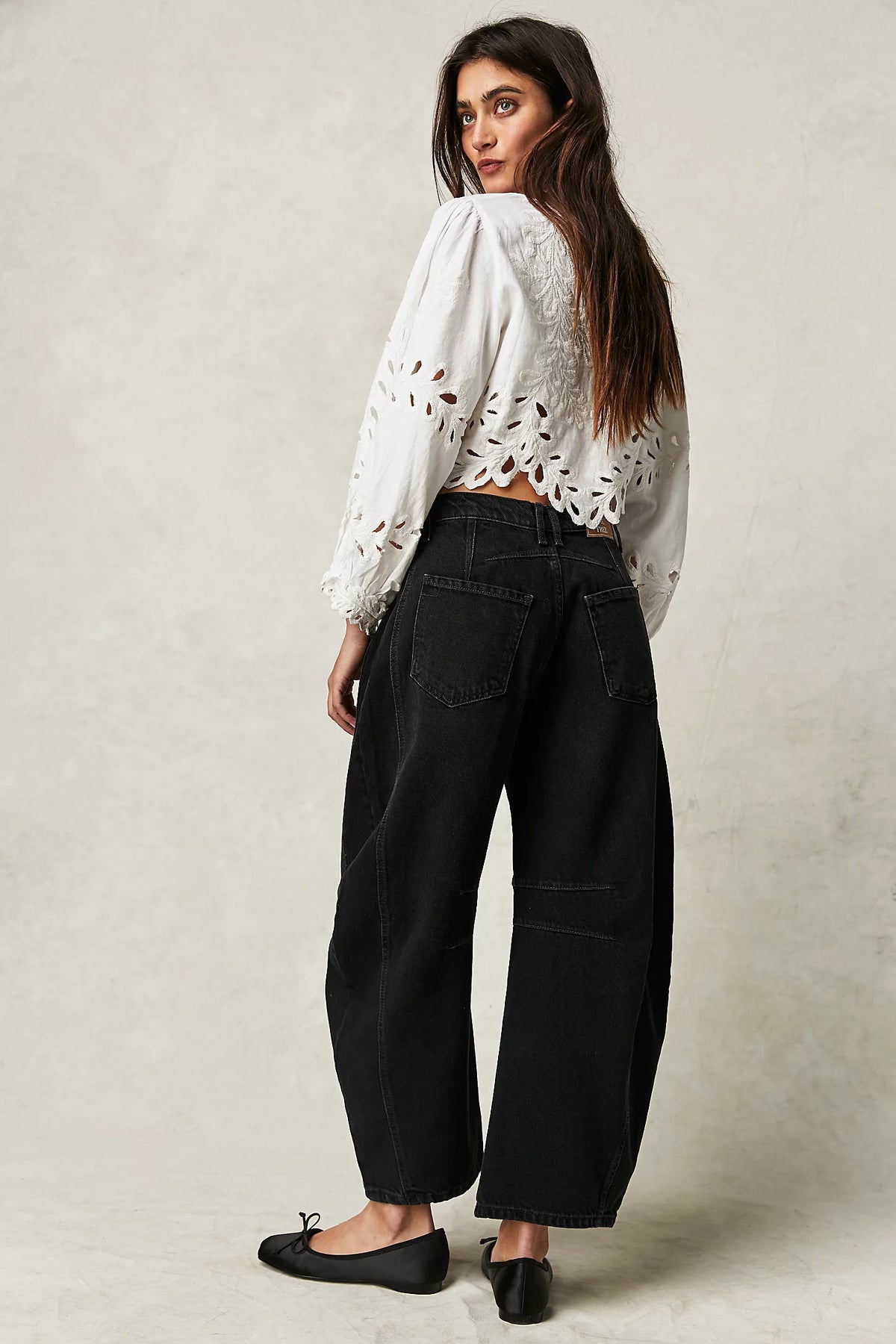 Good Luck Mid-Rise Barrel Jeans