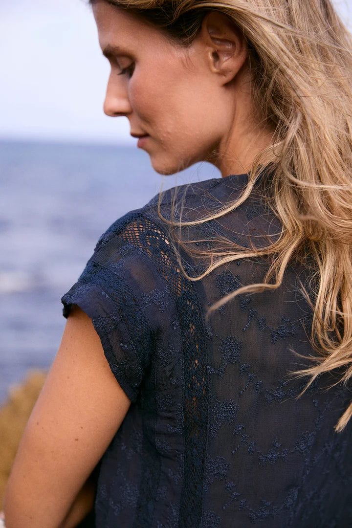 Embroidered Romantic Bordado Top - Navy