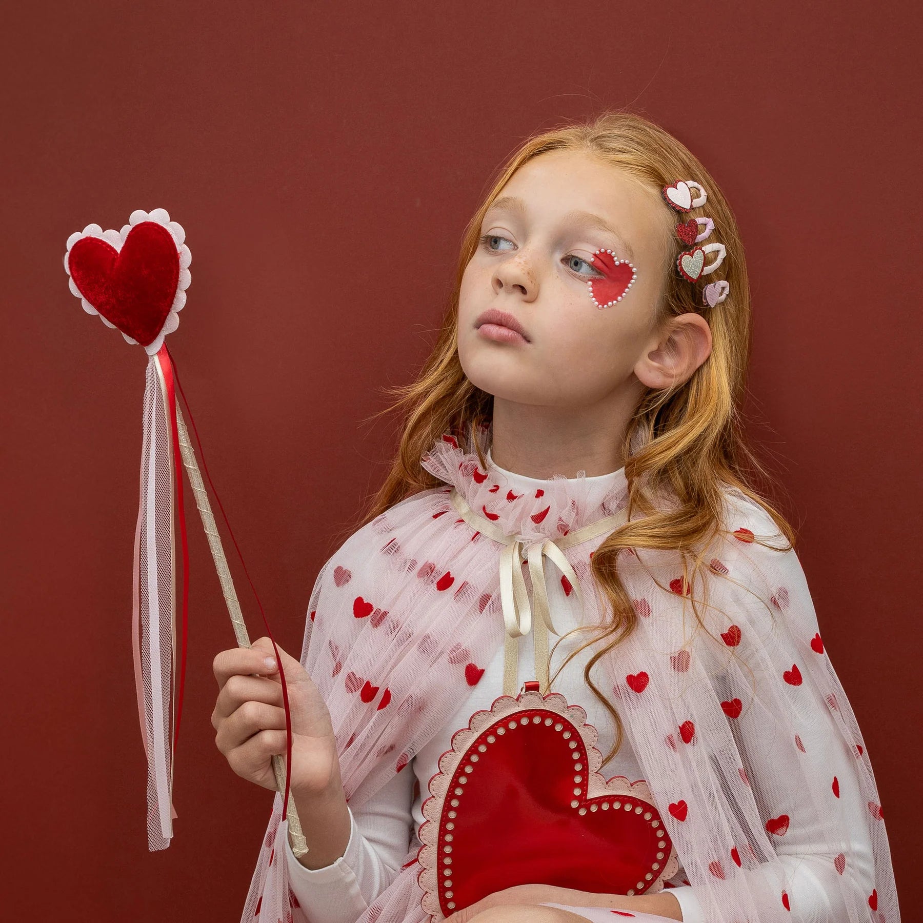 Mimi & Lula Scalloped Heart Clic Clacs