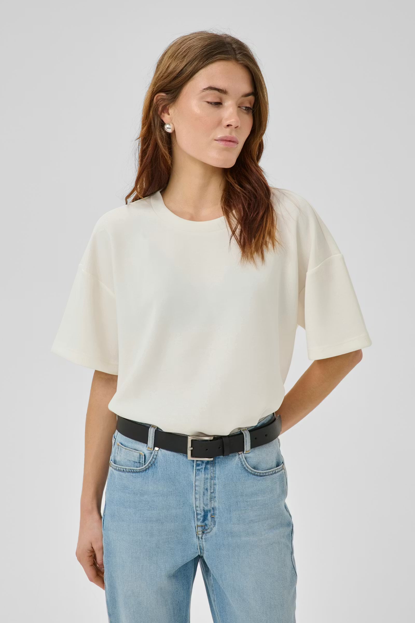 My Essential Wardrobe Helle White Boxy Tee