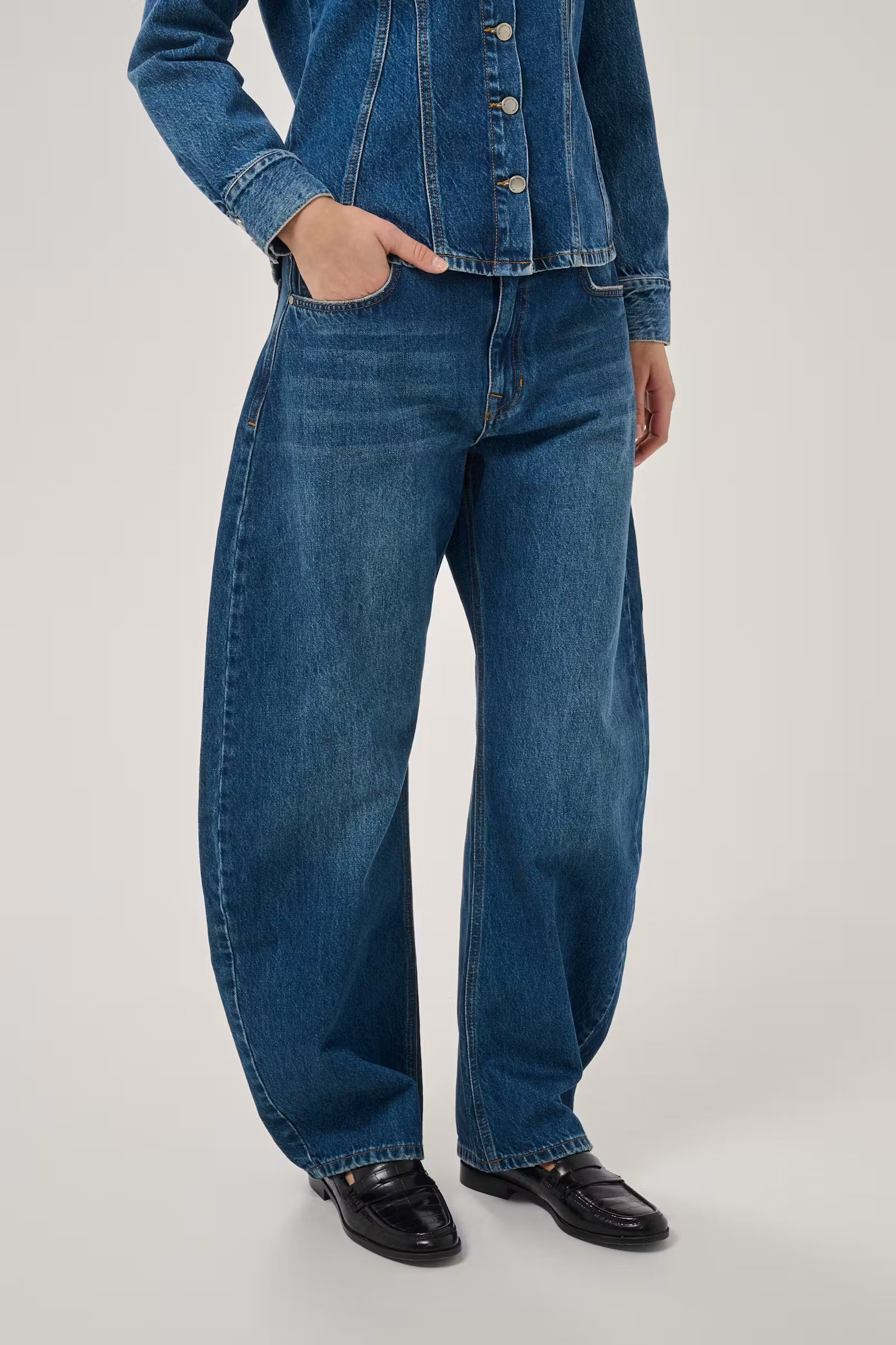 Remmie Barrel Jeans Dark Blue