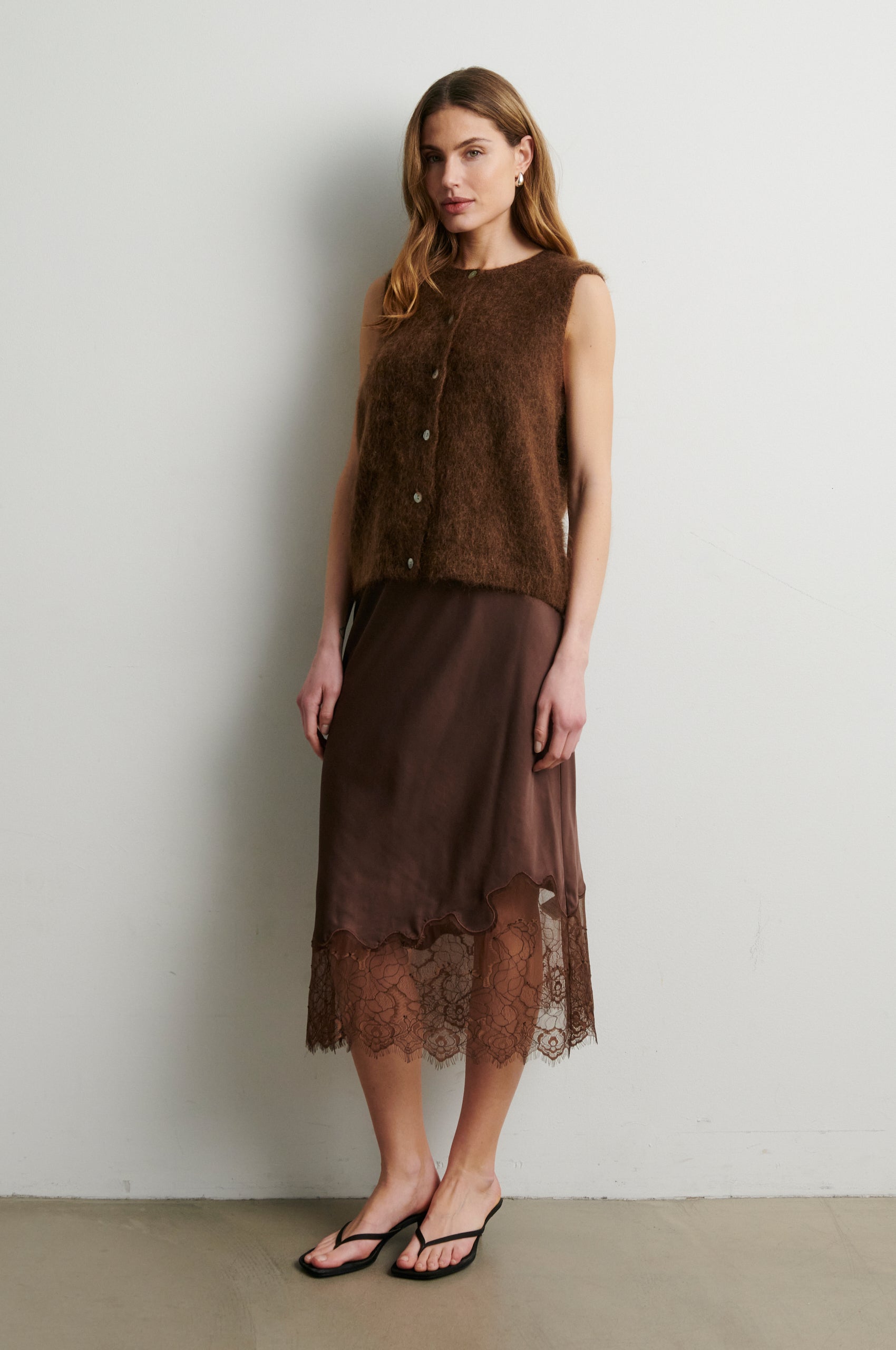Wila Lace Midi Skirt - Carafe