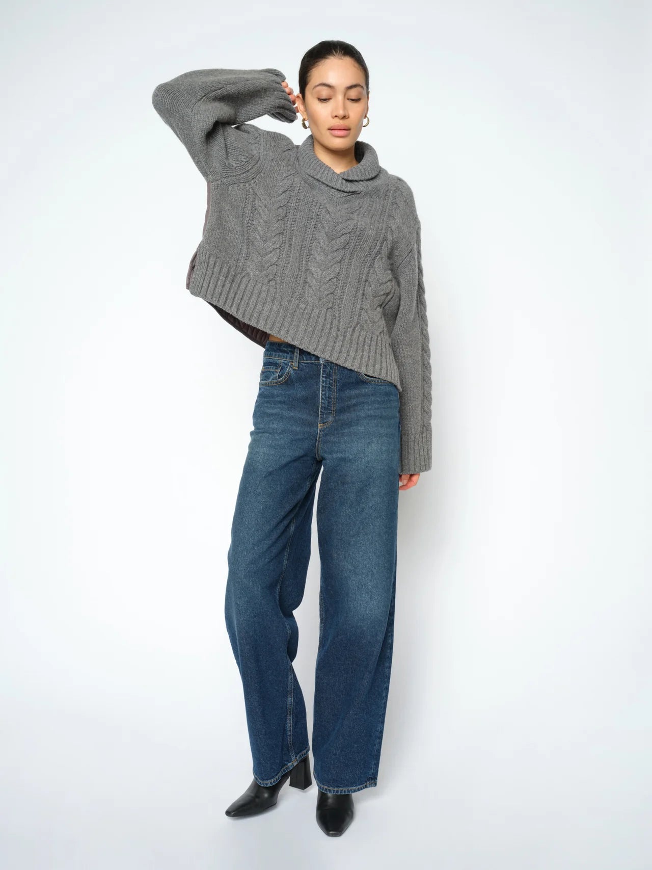 Relee Buckle Jeans