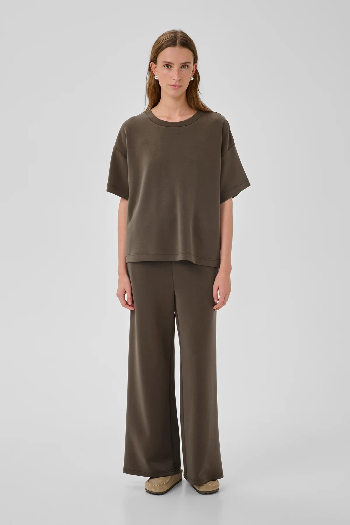 My Essential Wardrobe Helle Brown Boxy Tee