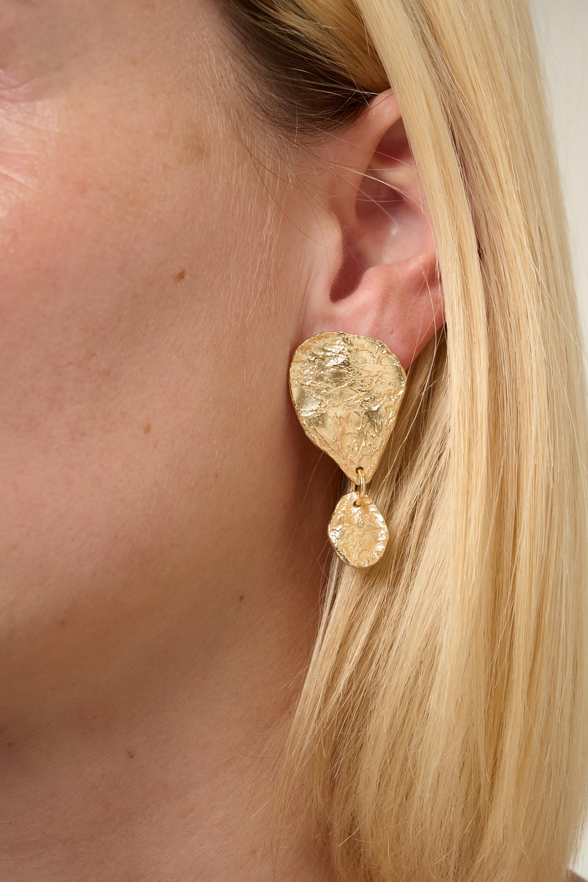 Tutti Gold Light Earrings