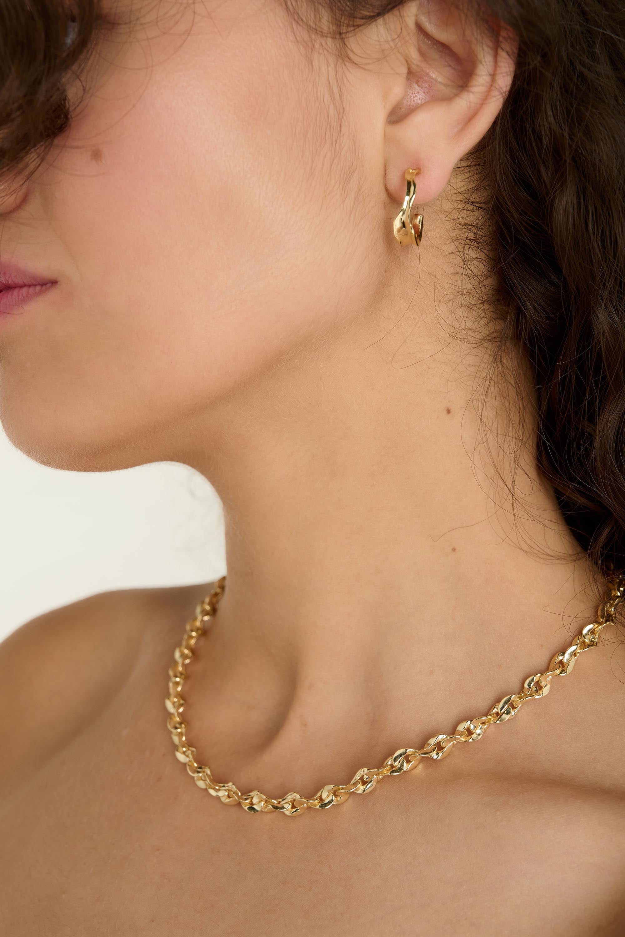 Tutti Gold Sculpt Necklace