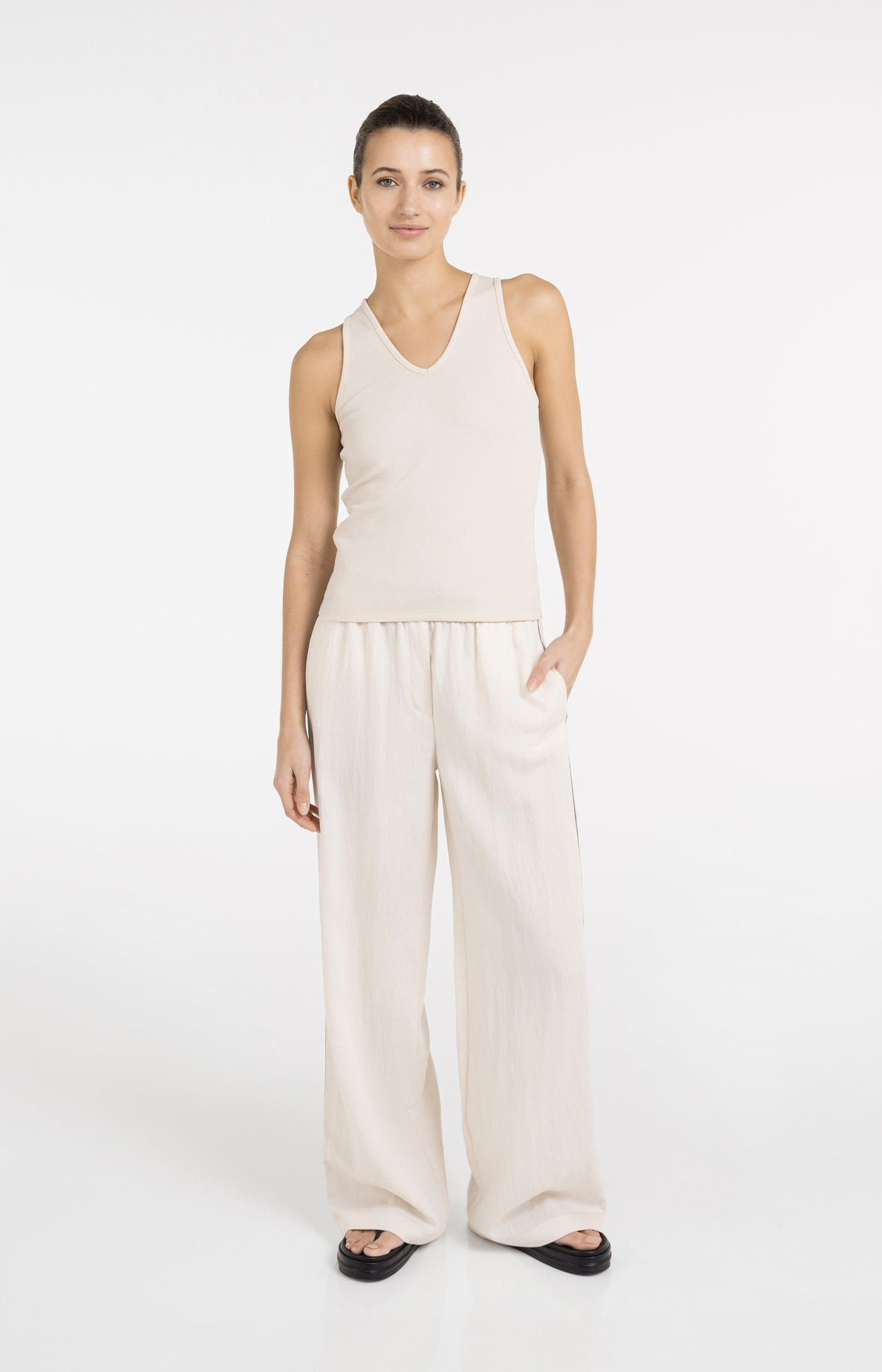 Creme Cross Back Singlet