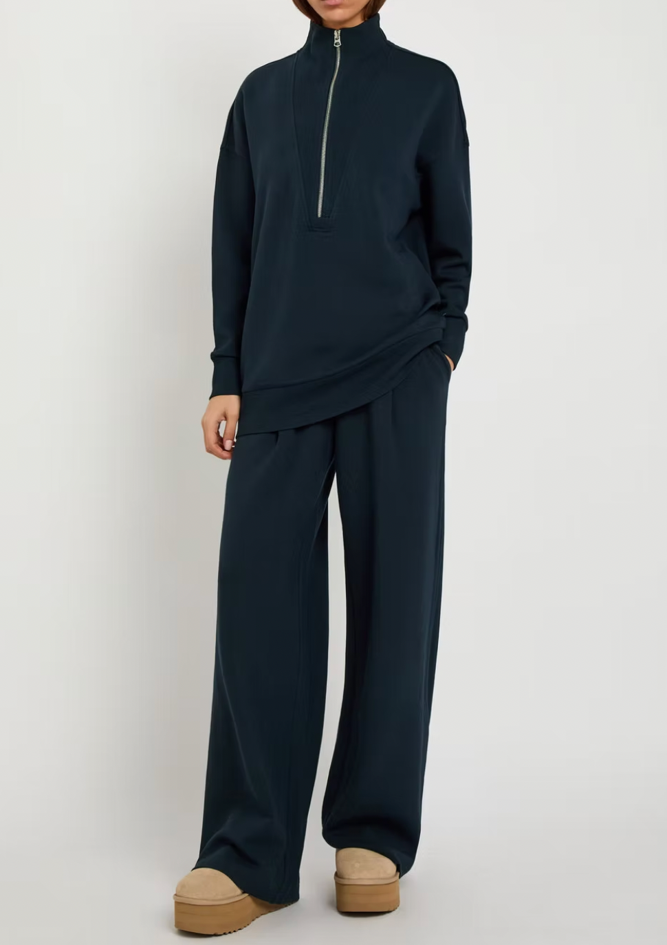 Varley Extra Wide Leg Navy Pant 32”