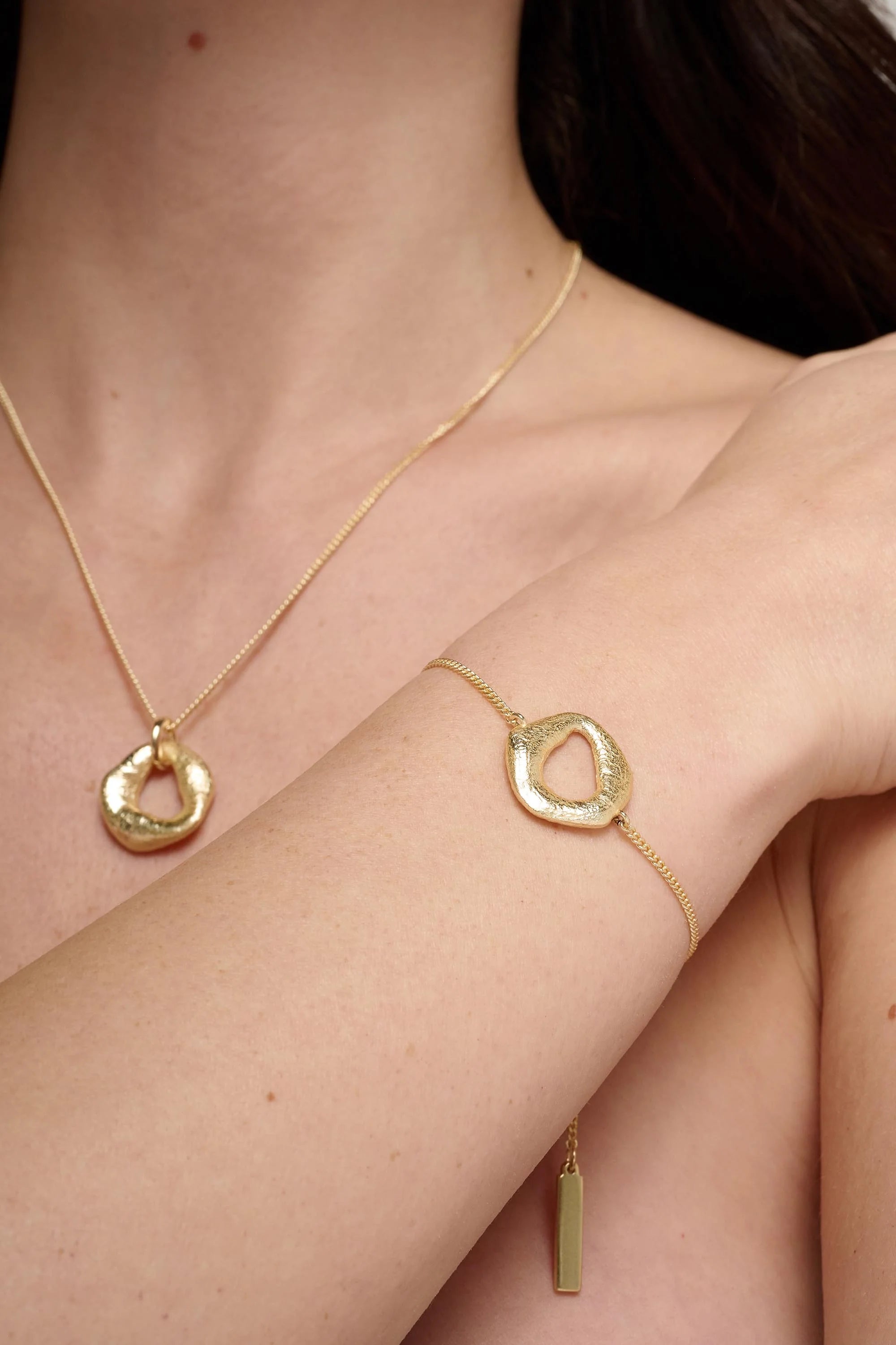 Delta Necklace - Gold