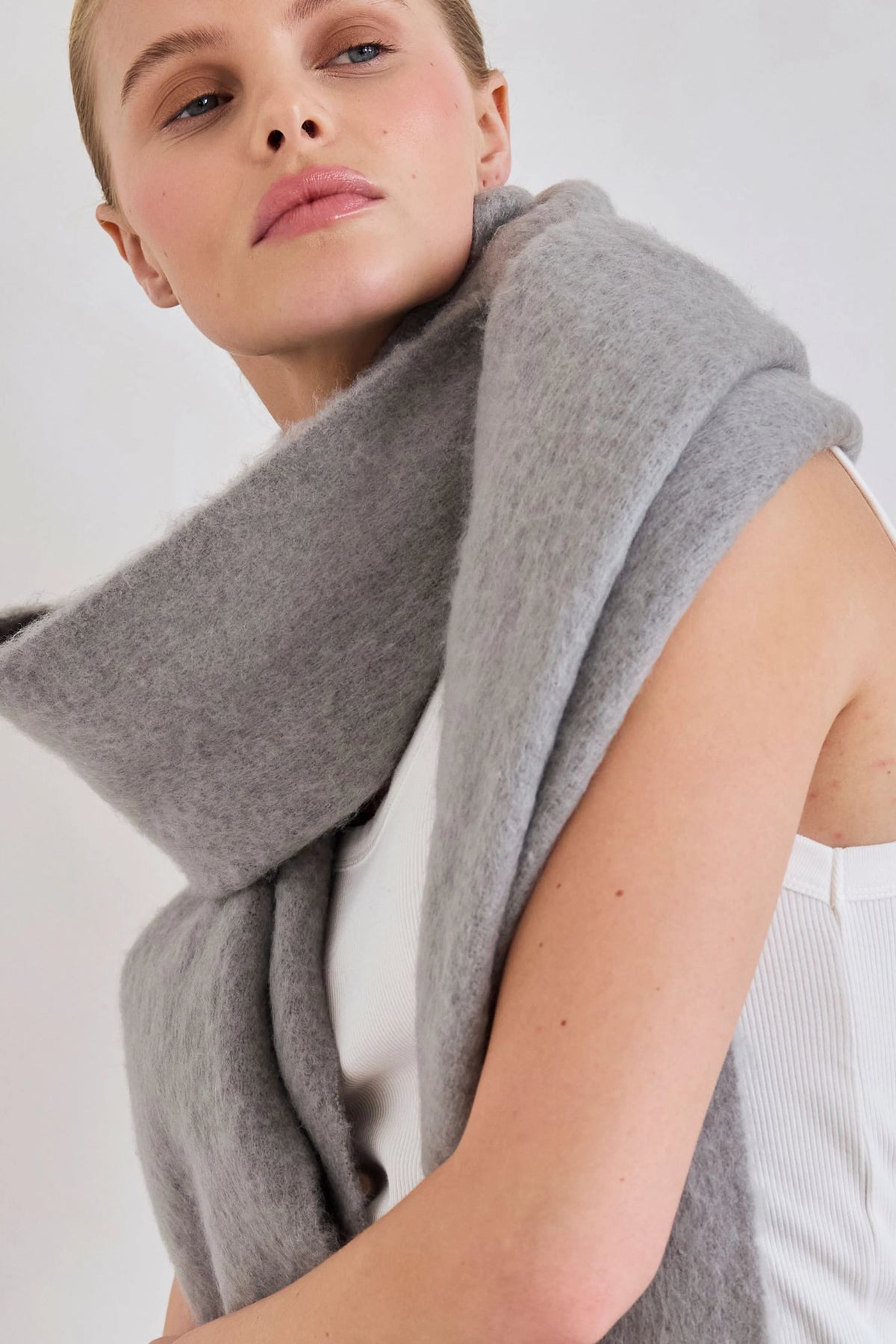 Arctic Fox Ultimate Grey Reykjavik Scarf