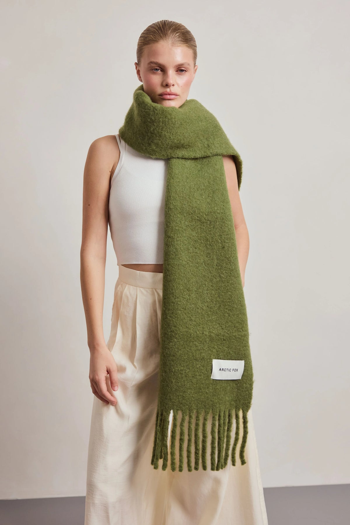 Arctic Fox Cloud Scarf - Dark Fern Green