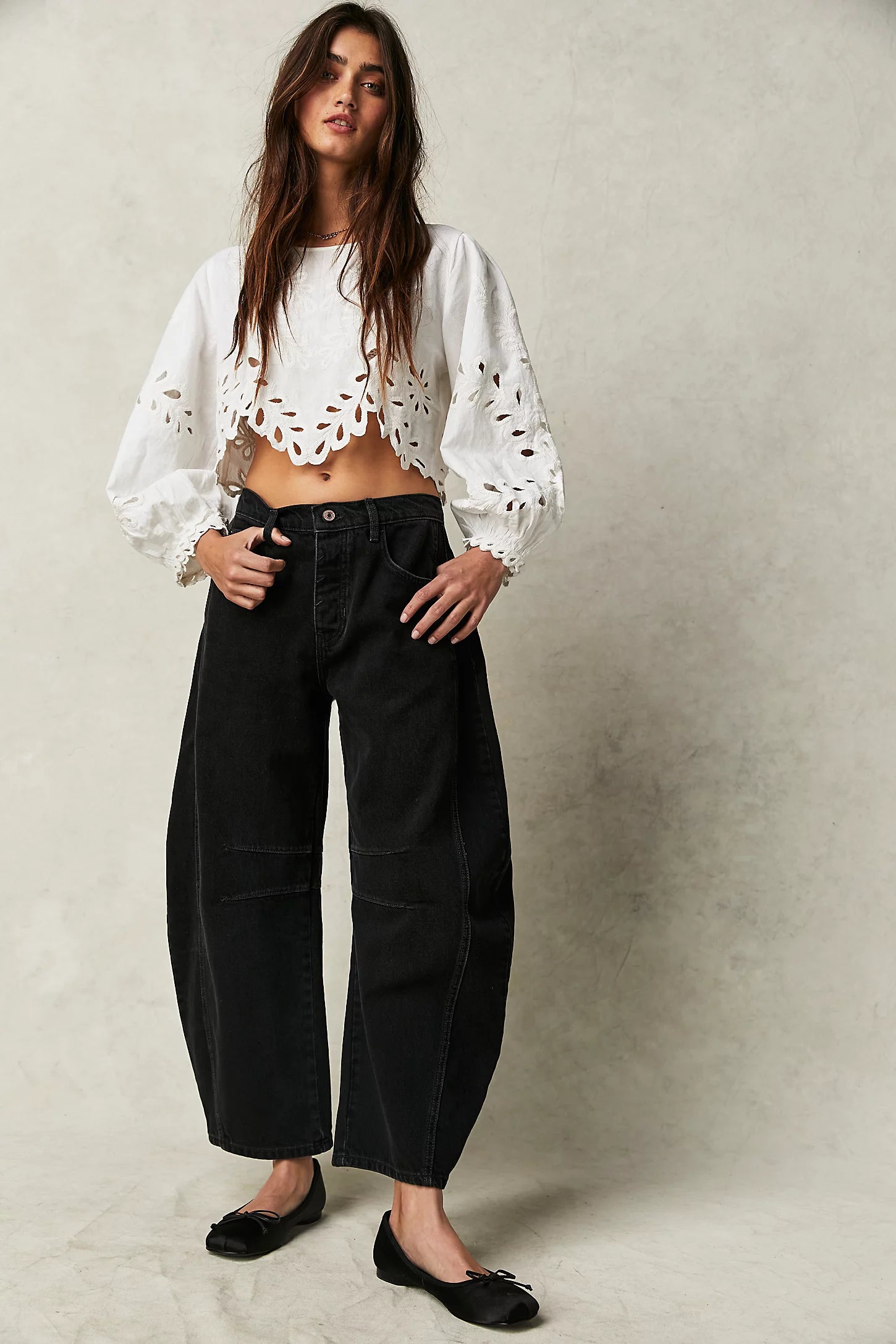 Good Luck Mid-Rise Barrel Jeans