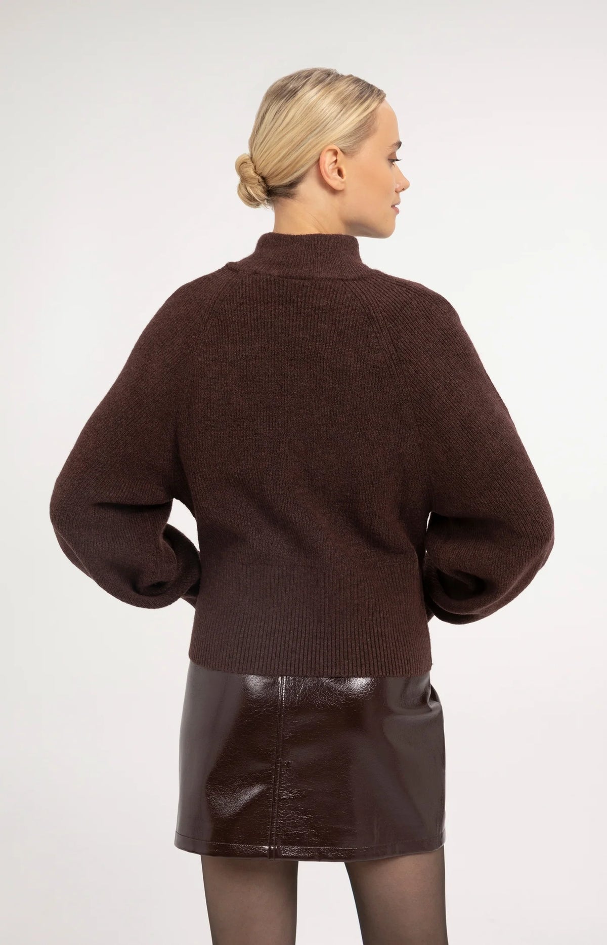 Knitted Turtleneck Sweater Bitter Chocolate