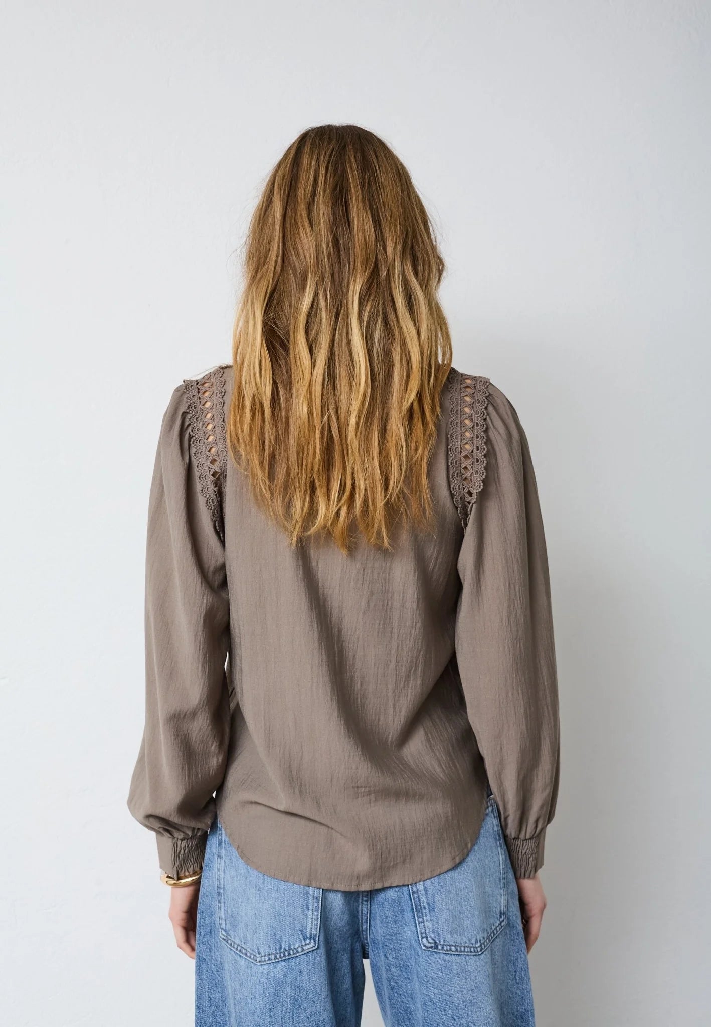Co'Couture Lace V-Shirt